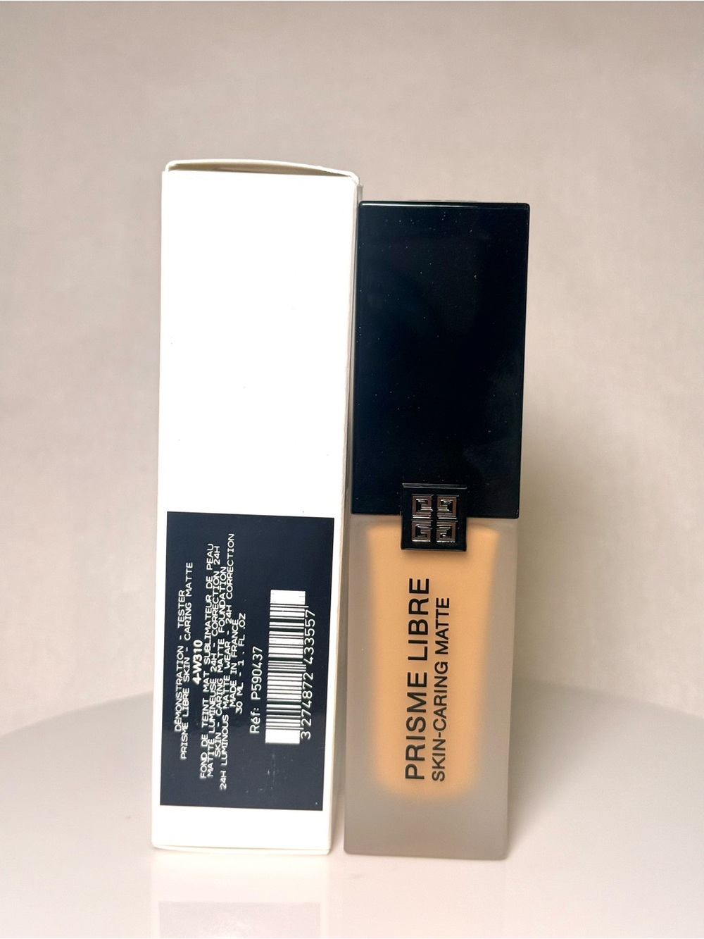 Givenchy Prisme Libre Skin Caring Matte Foundation- 4-w310 retail $60